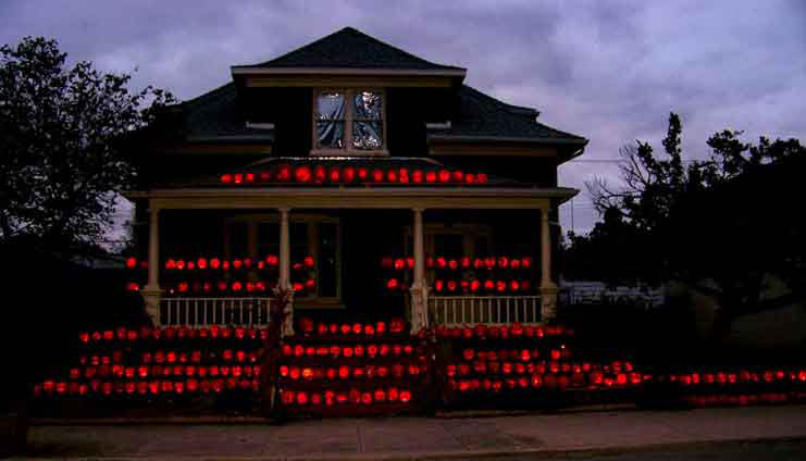 Arthur Pumpkin House 2008